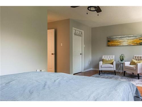 3-94 Huntingwood Avenue, Hamilton, ON - Indoor Photo Showing Bedroom