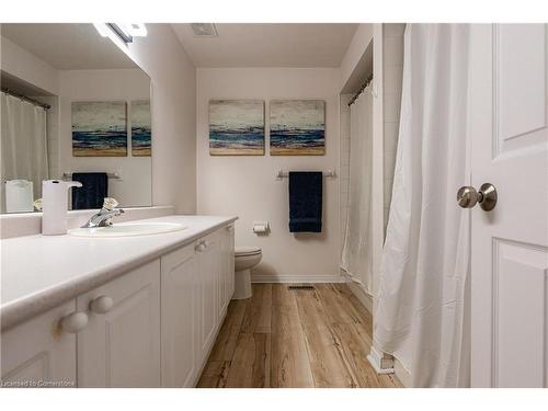 3-94 Huntingwood Avenue, Hamilton, ON - Indoor Photo Showing Bathroom