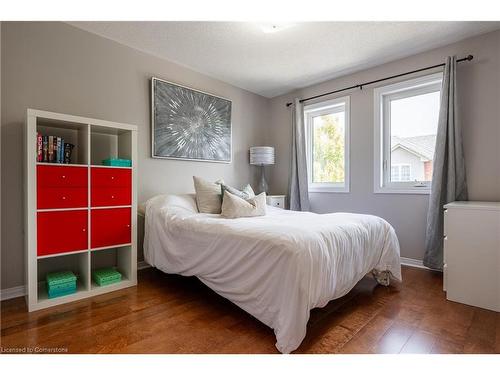 3-94 Huntingwood Avenue, Hamilton, ON - Indoor Photo Showing Bedroom