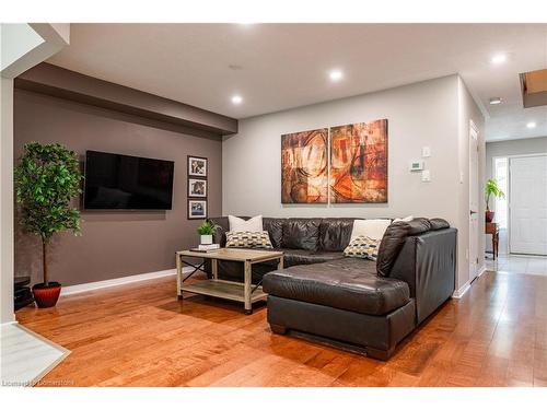 3-94 Huntingwood Avenue, Hamilton, ON - Indoor Photo Showing Living Room