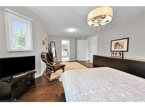 1151 Lockhart Road, Burlington, ON - Indoor Photo Showing Bedroom