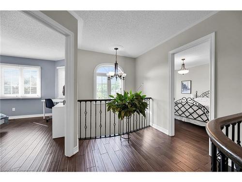 1151 Lockhart Road, Burlington, ON - Indoor Photo Showing Other Room