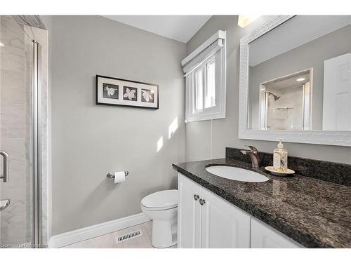 1151 Lockhart Road, Burlington, ON - Indoor Photo Showing Bathroom