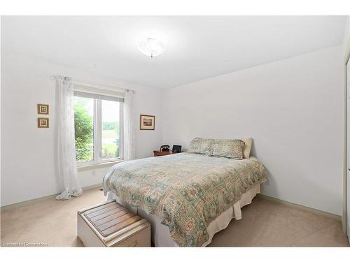 7385 Milburough Line, Milton, ON - Indoor Photo Showing Bedroom