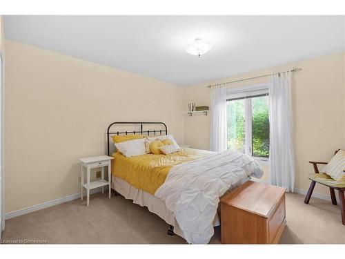 7385 Milburough Line, Milton, ON - Indoor Photo Showing Bedroom