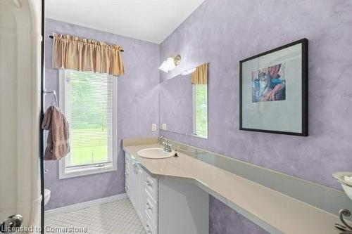 7385 Milburough Line, Milton, ON - Indoor Photo Showing Bathroom