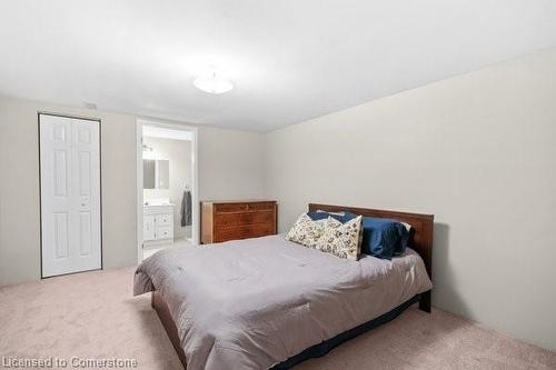 7385 Milburough Line, Milton, ON - Indoor Photo Showing Bedroom