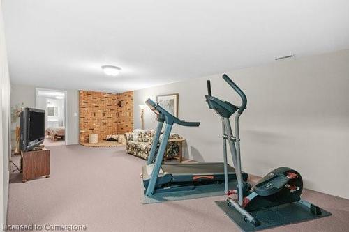 7385 Milburough Line, Milton, ON - Indoor Photo Showing Gym Room