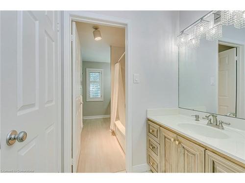 341 Acacia Court, Oakville, ON - Indoor Photo Showing Bathroom