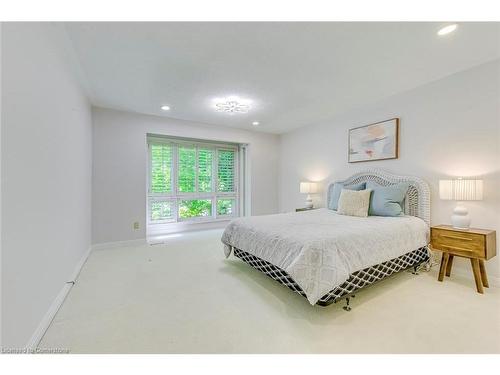 341 Acacia Court, Oakville, ON - Indoor Photo Showing Bedroom