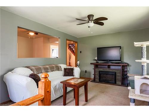 423 Parkdale Avenue, Fort Erie, ON - Indoor Photo Showing Living Room With Fireplace