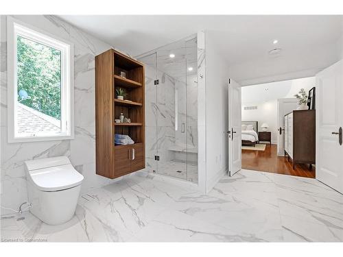 2642 Bluffs Way, Burlington, ON - Indoor Photo Showing Bathroom