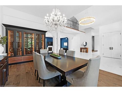 2642 Bluffs Way, Burlington, ON - Indoor Photo Showing Dining Room