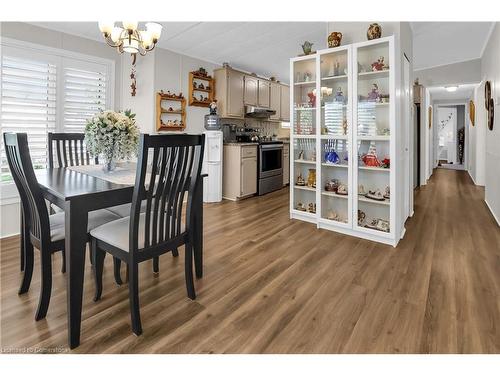 223-3033 Townline Road, Stevensville, ON - Indoor Photo Showing Dining Room