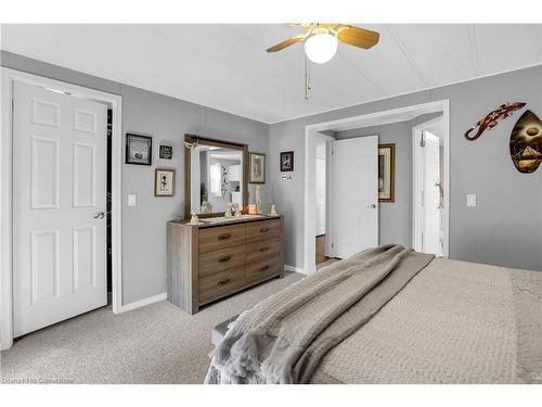 223-3033 Townline Road, Stevensville, ON - Indoor Photo Showing Bedroom