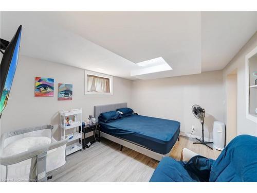 33 Fitzgerald Street, St. Catharines, ON - Indoor Photo Showing Bedroom