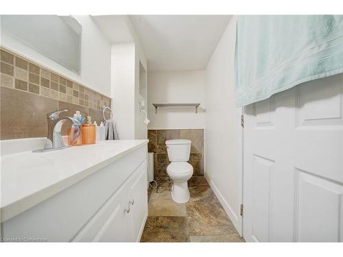 33 Fitzgerald Street, St. Catharines, ON - Indoor Photo Showing Bathroom