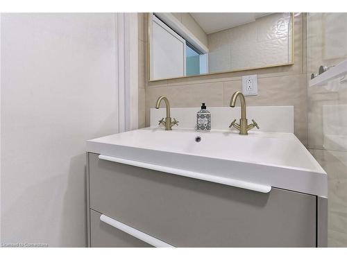 1217 Tavistock Drive, Burlington, ON - Indoor Photo Showing Bathroom