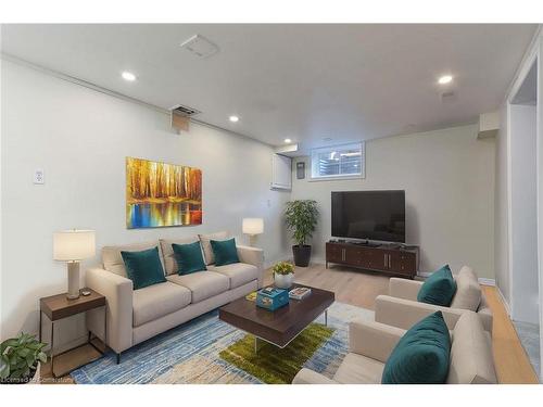 1217 Tavistock Drive, Burlington, ON - Indoor Photo Showing Living Room