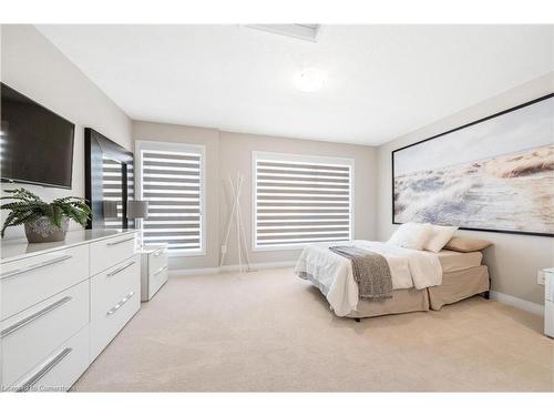 11-720 Grey Street, Brantford, ON - Indoor Photo Showing Bedroom