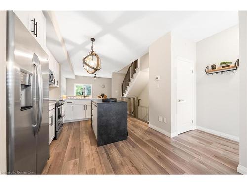 11-720 Grey Street, Brantford, ON - Indoor Photo Showing Kitchen