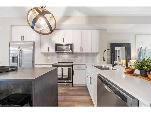 11-720 Grey Street, Brantford, ON - Indoor Photo Showing Kitchen With Stainless Steel Kitchen With Double Sink With Upgraded Kitchen