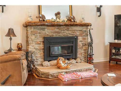 17182 Hwy 118, Haliburton, ON - Indoor Photo Showing Living Room With Fireplace