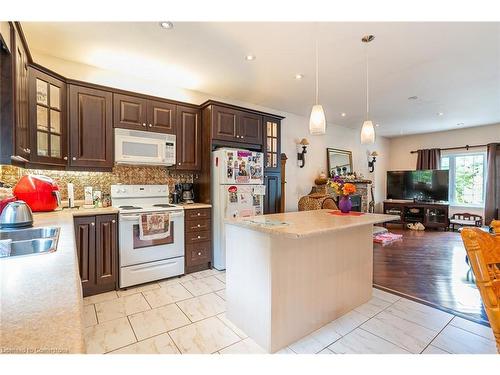 17182 Hwy 118, Haliburton, ON - Indoor Photo Showing Kitchen With Double Sink