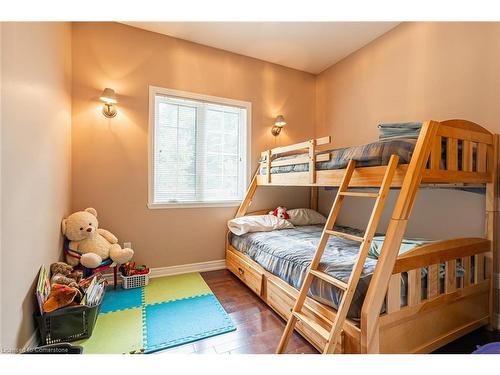 17182 Hwy 118, Haliburton, ON - Indoor Photo Showing Bedroom