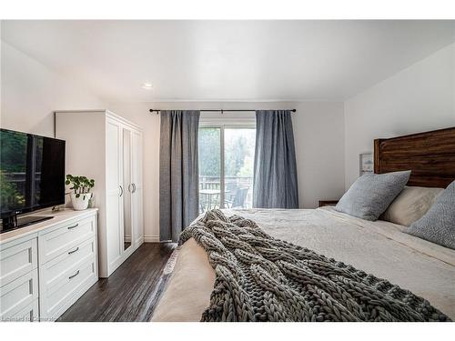 60 Cedar Crescent, New Dundee, ON - Indoor Photo Showing Bedroom