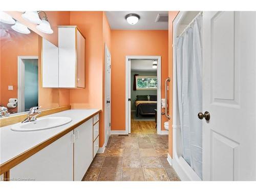 2859 Chippawa Road, Port Colborne, ON - Indoor Photo Showing Bathroom