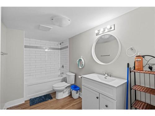 17 Prestwick Avenue, St. Catharines, ON - Indoor Photo Showing Bathroom