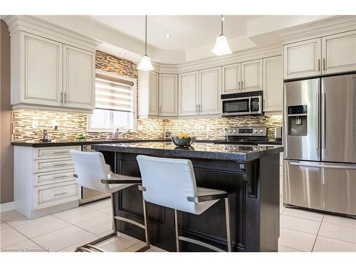 186 Millen Road, Hamilton, ON - Indoor Photo Showing Kitchen With Upgraded Kitchen