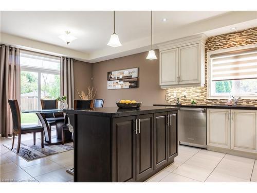 186 Millen Road, Hamilton, ON - Indoor Photo Showing Kitchen With Upgraded Kitchen