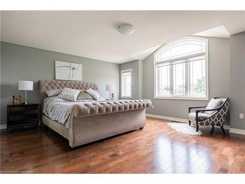 186 Millen Road, Hamilton, ON - Indoor Photo Showing Bedroom