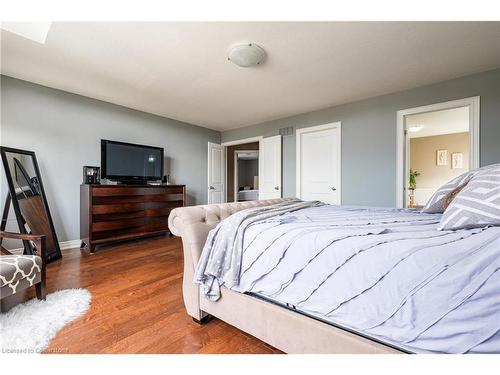 186 Millen Road, Hamilton, ON - Indoor Photo Showing Bedroom