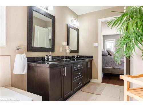 186 Millen Road, Hamilton, ON - Indoor Photo Showing Bathroom