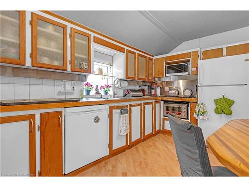 506 Alder Street W, Haldimand County, ON - Indoor Photo Showing Kitchen