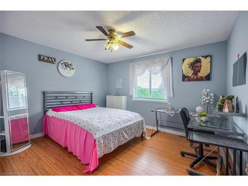 148 Mount Albion Road, Hamilton, ON - Indoor Photo Showing Bedroom