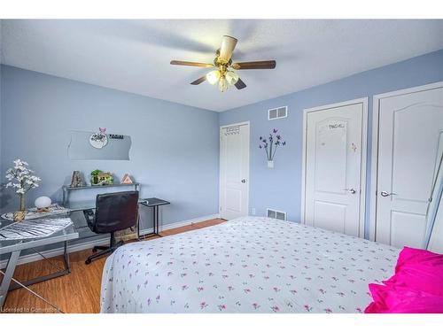 148 Mount Albion Road, Hamilton, ON - Indoor Photo Showing Bedroom