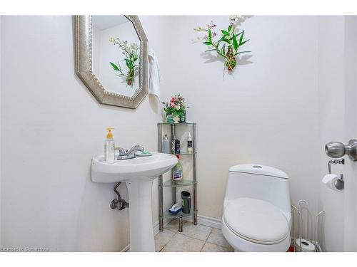 148 Mount Albion Road, Hamilton, ON - Indoor Photo Showing Bathroom