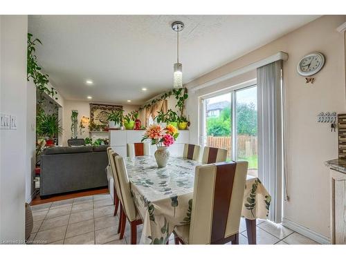 148 Mount Albion Road, Hamilton, ON - Indoor Photo Showing Dining Room