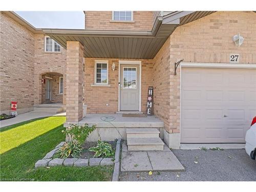 27 Jonathon Court, Hamilton, ON - Outdoor