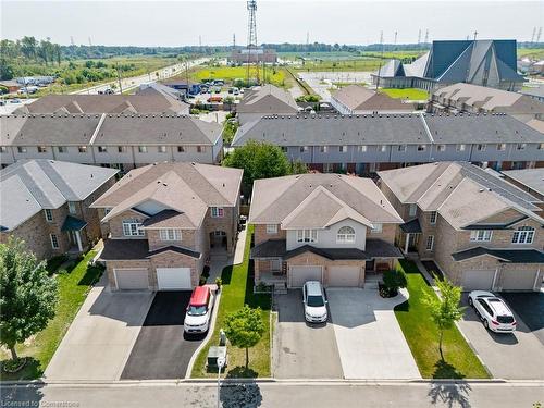 27 Jonathon Court, Hamilton, ON - Outdoor With Facade