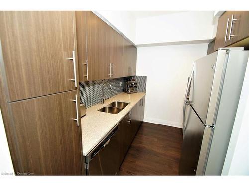 1405-55 Speers Road, Oakville, ON - Indoor Photo Showing Kitchen With Double Sink