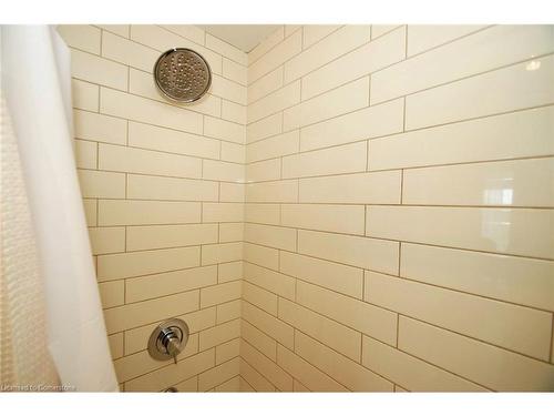 1405-55 Speers Road, Oakville, ON - Indoor Photo Showing Bathroom