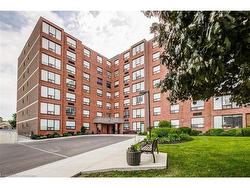 705-99 Donn Avenue  Stoney Creek, ON L8G 5B2