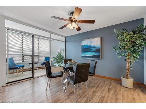 705-99 Donn Avenue, Stoney Creek, ON - Indoor Photo Showing Dining Room