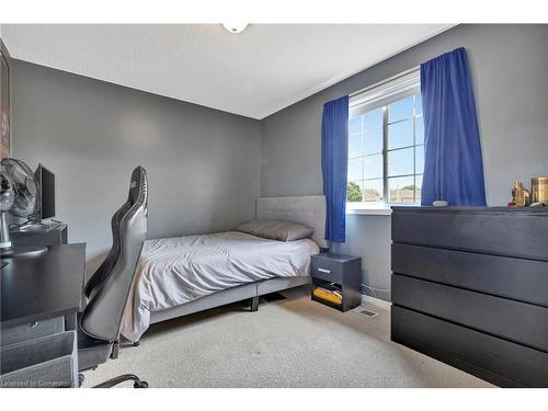 30 Philomena Drive, Hamilton, ON - Indoor Photo Showing Bedroom