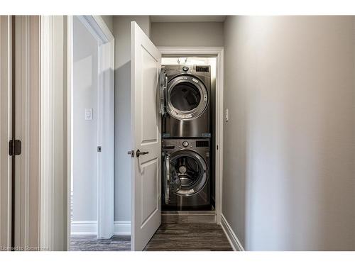 76 Melbourne Street, Hamilton, ON - Indoor Photo Showing Laundry Room